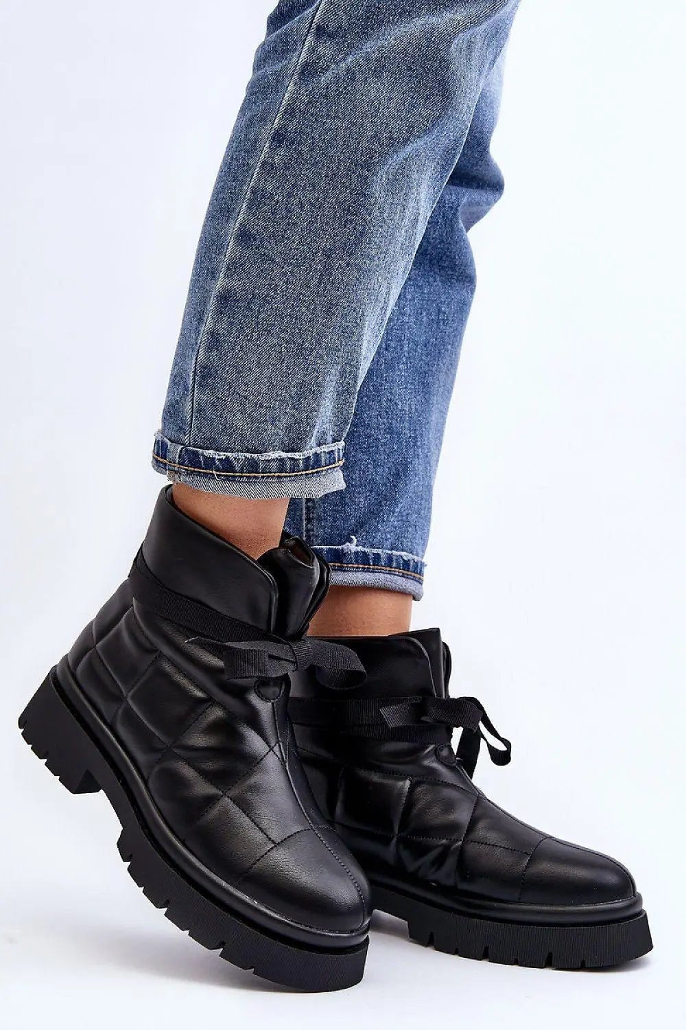 Step in style Warm and fashionable boots made of eco leather - Honesty Sales