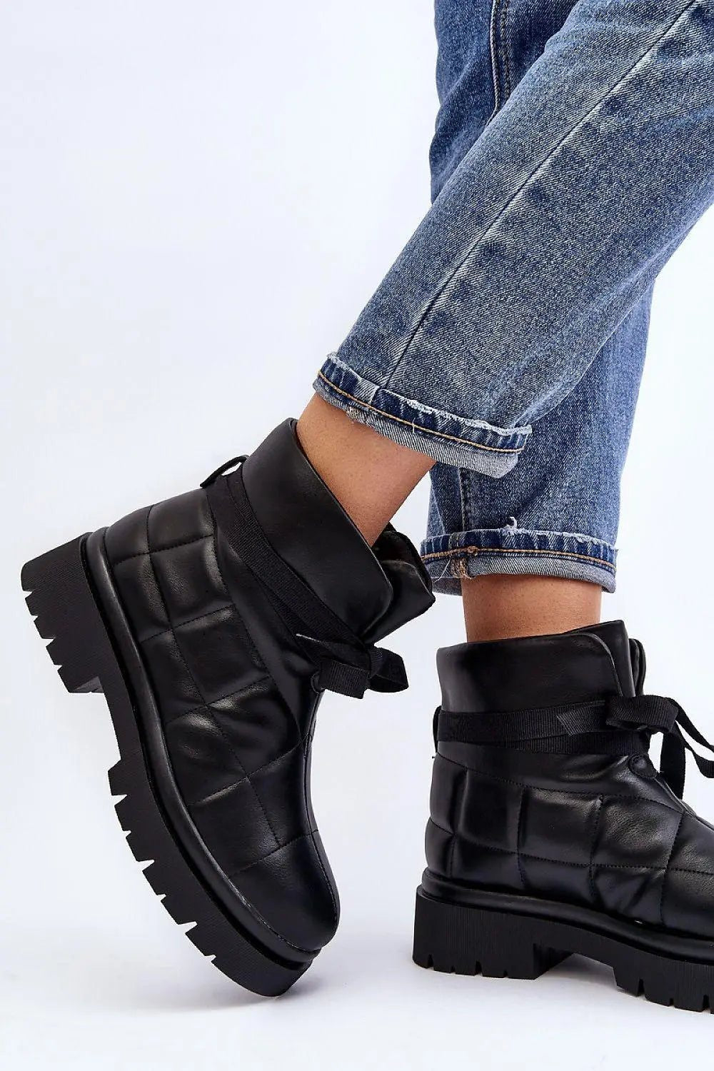 Step in style Warm and fashionable boots made of eco leather - Honesty Sales
