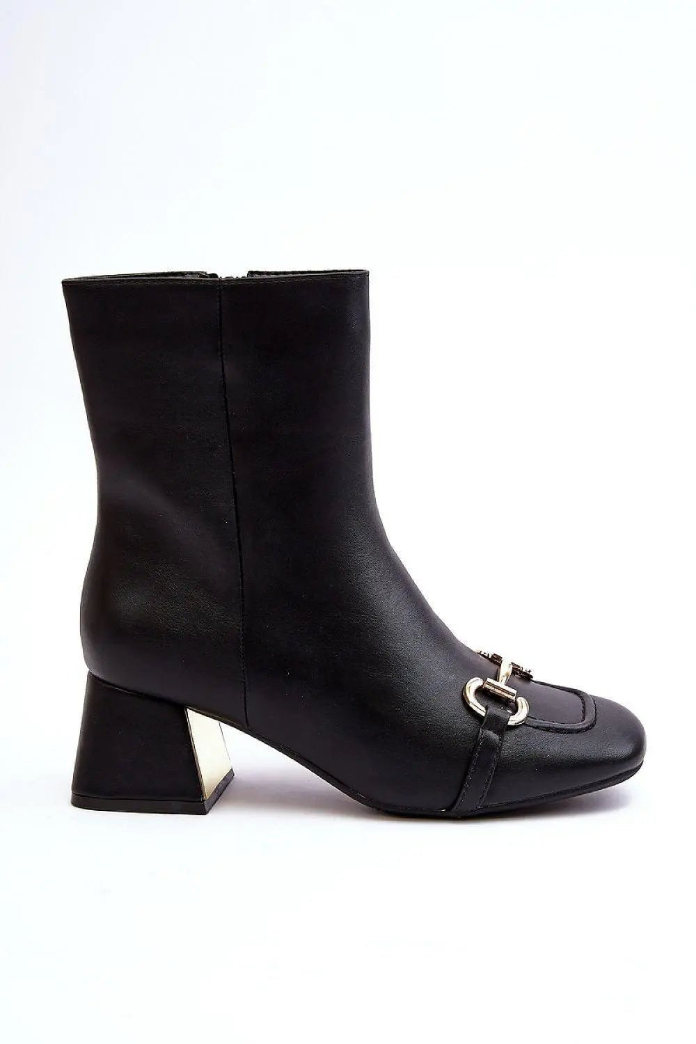 Step in style women's boots made of eco leather - Honesty Sales