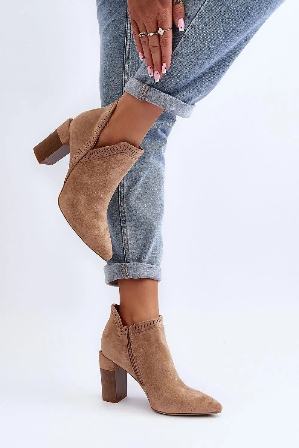 Step in style Women's boots made of eco-suede - Honesty Sales
