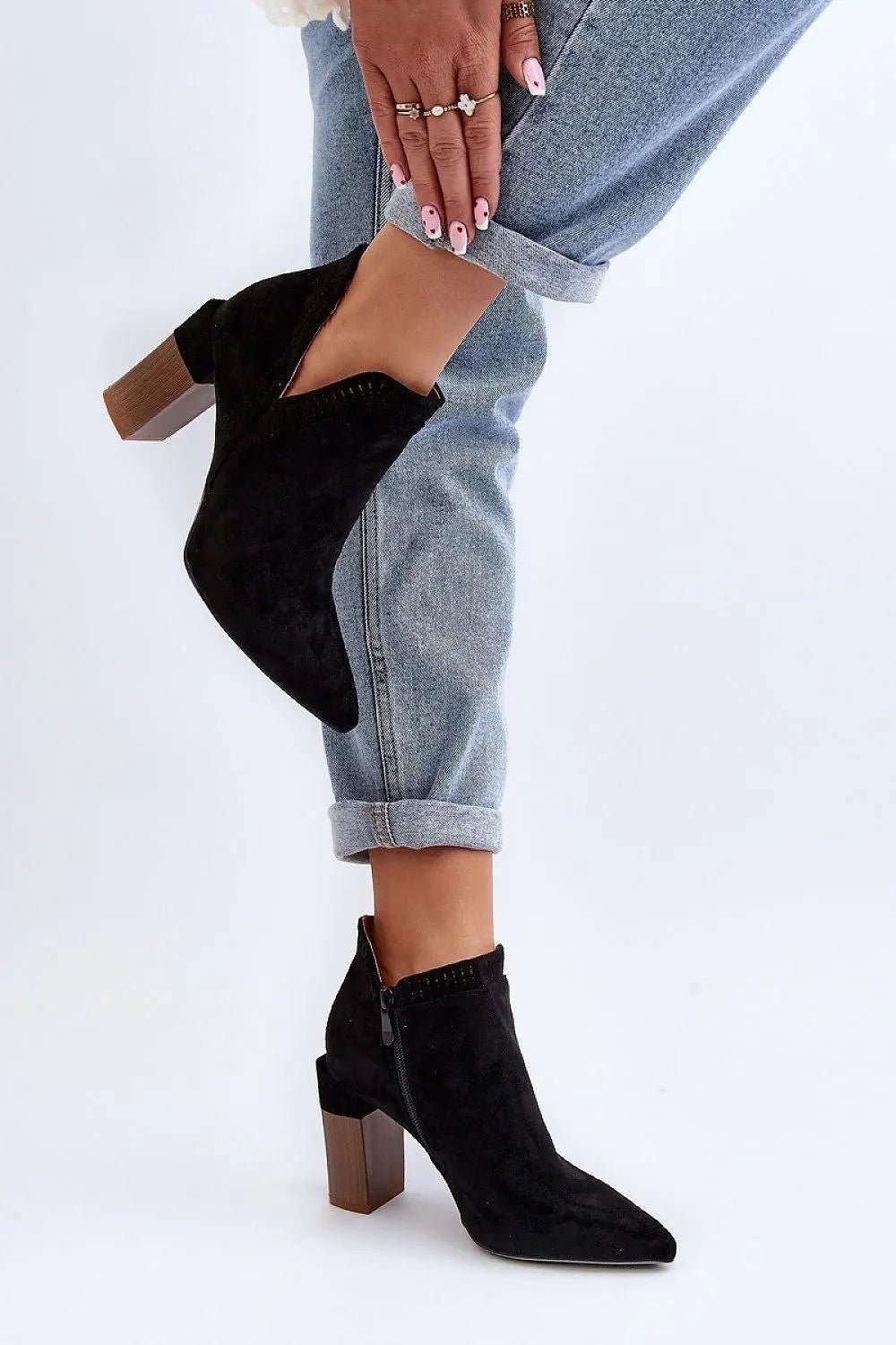 Step in style Women's boots made of eco-suede - Honesty Sales