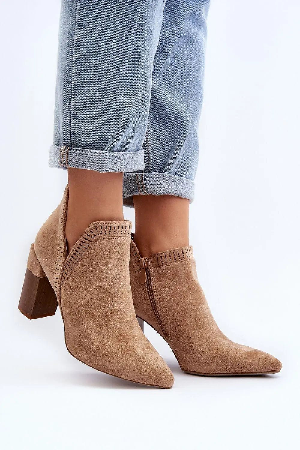 Step in style Women's boots made of eco-suede - Honesty Sales