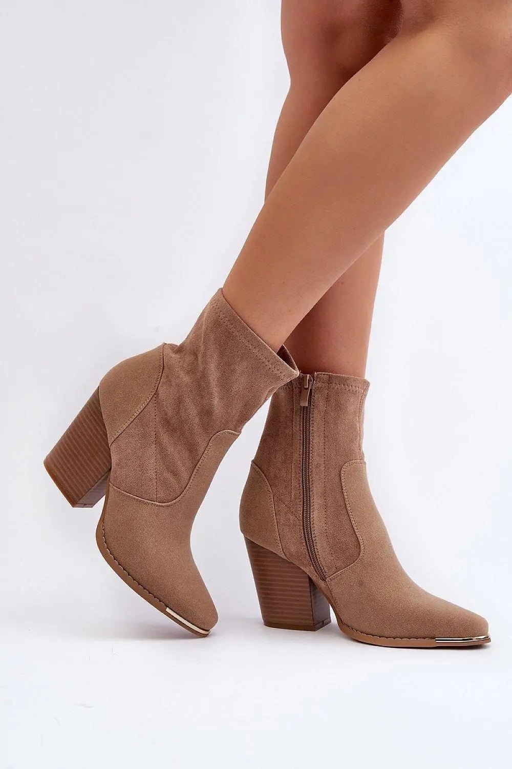 Step in style Women's boots made of eco-suede - Honesty Sales