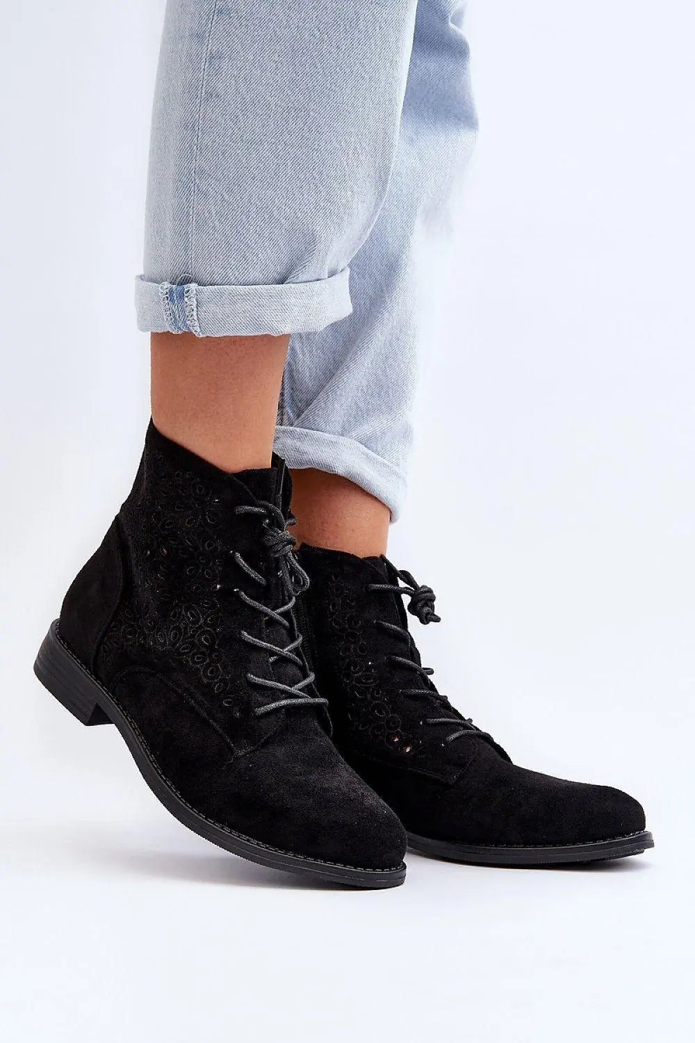 Step in style Women's boots made of eco-suede - Honesty Sales