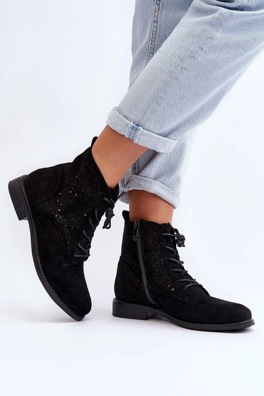 Step in style Women's boots made of eco-suede - Honesty Sales