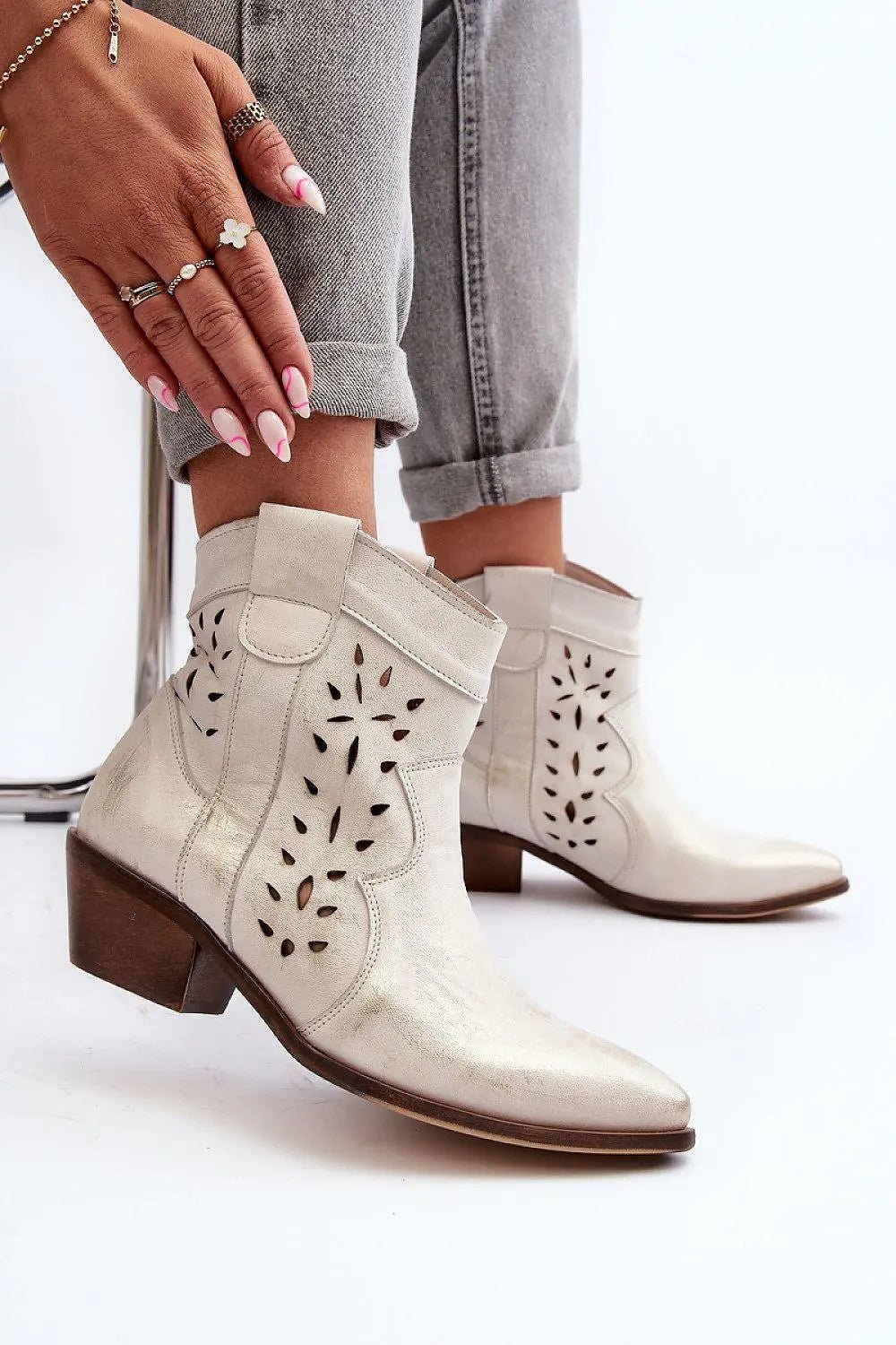 Step in style Women's cowgirl-style boots are made of natural leather - Honesty Sales