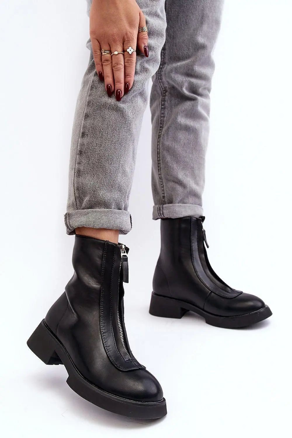 Step in style Women's flat heel boots - Honesty Sales