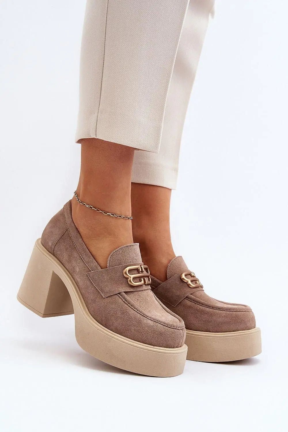 Step in style Women's heeled semi-boots with an upper made of eco-suede - Honesty Sales