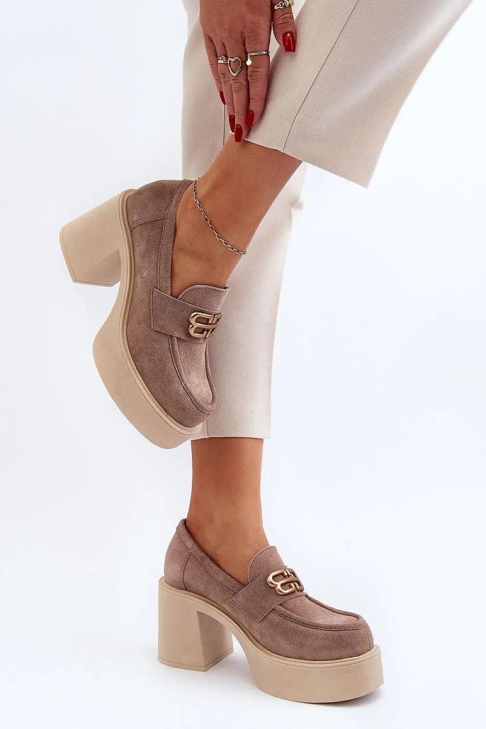 Step in style Women's heeled semi-boots with an upper made of eco-suede - Honesty Sales