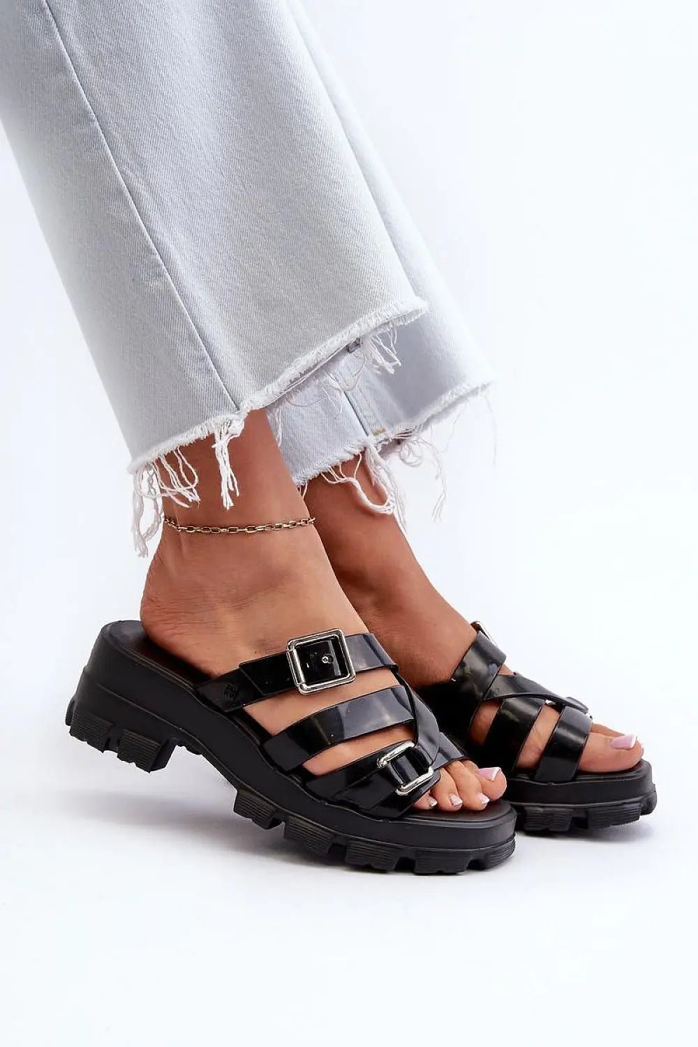 Step in style ZAXY brand flip flops made of high-quality material - Honesty Sales