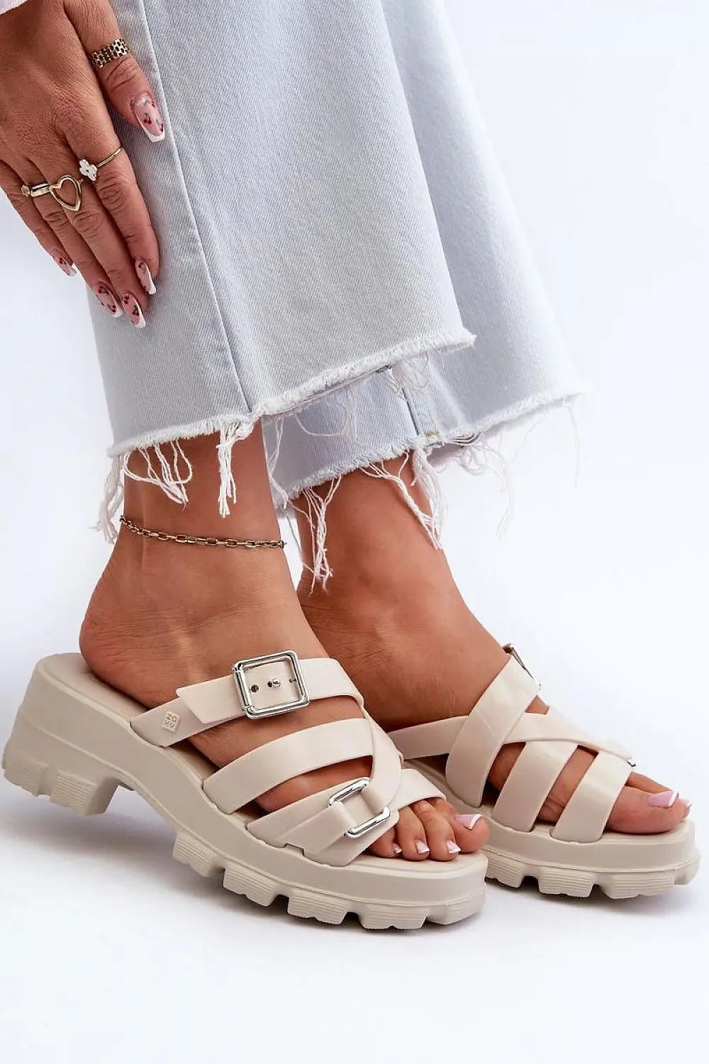 Step in style ZAXY brand flip flops made of high-quality material - Honesty Sales