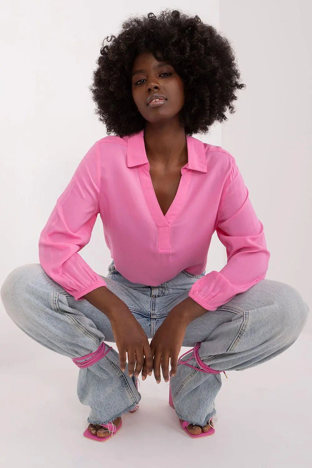 Sublevel airy and pleasant blouse - Honesty Sales