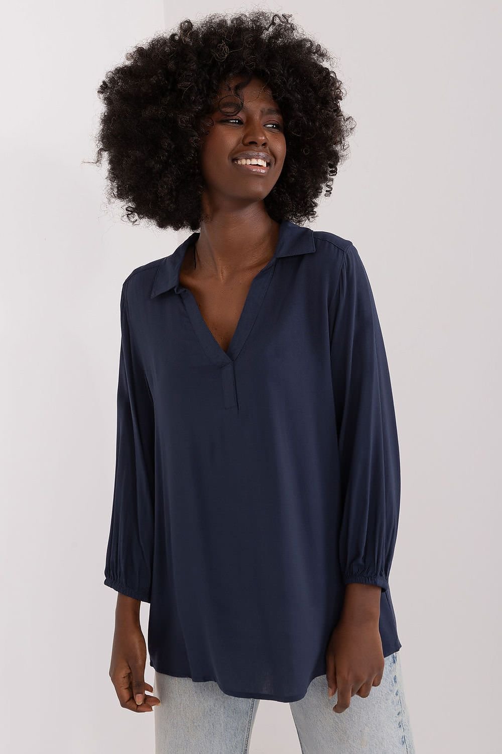 Sublevel airy and pleasant blouse - Honesty Sales