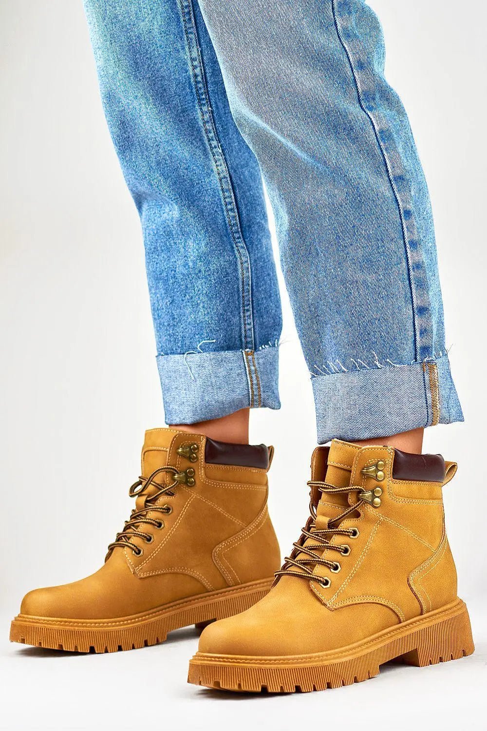 Trapper shoes model 190683 PRIMO - Honesty Sales