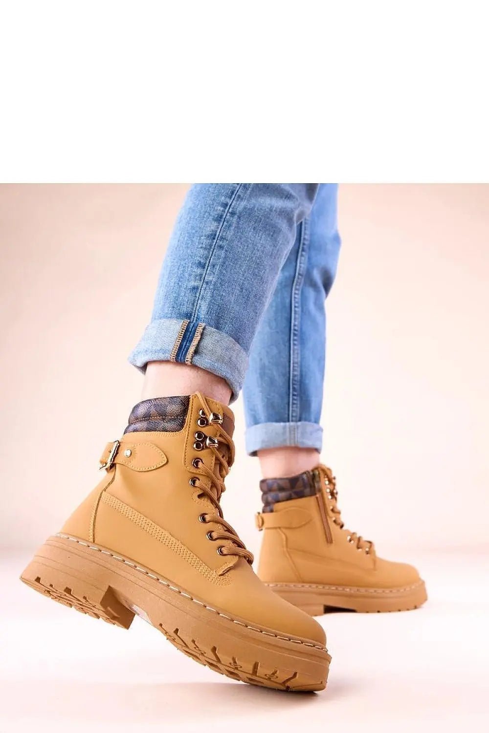 Trapper shoes model 222374 Solea - Honesty Sales