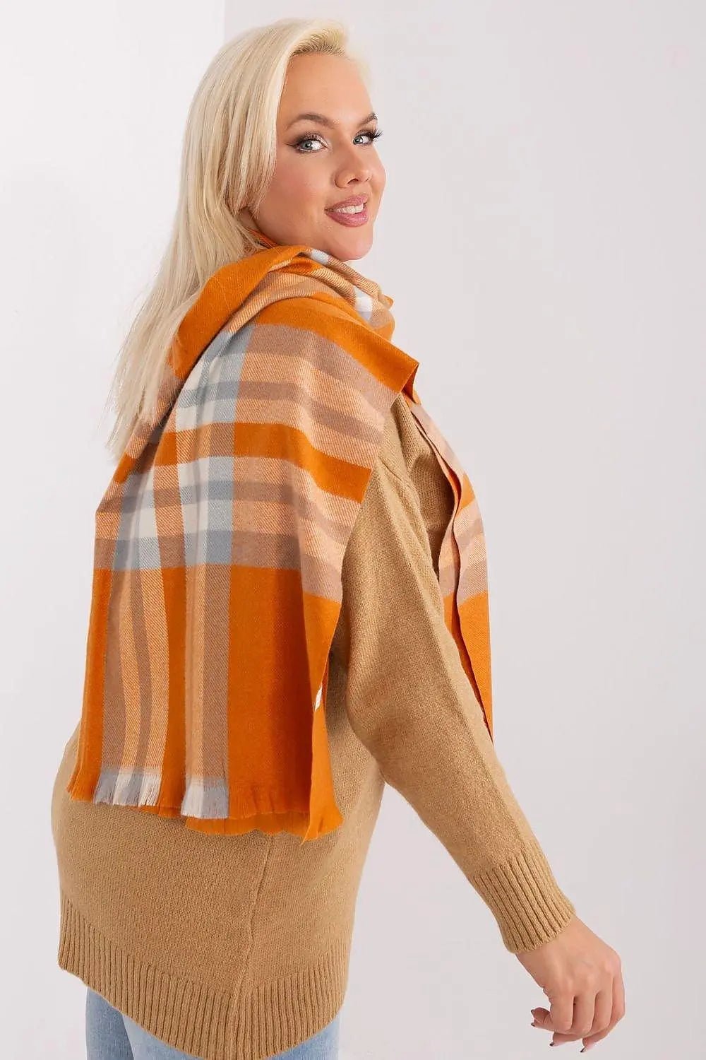 Versatile Check Scarf – Add Warmth and Style to Your Cold-Weather Wardrobe - Honesty Sales