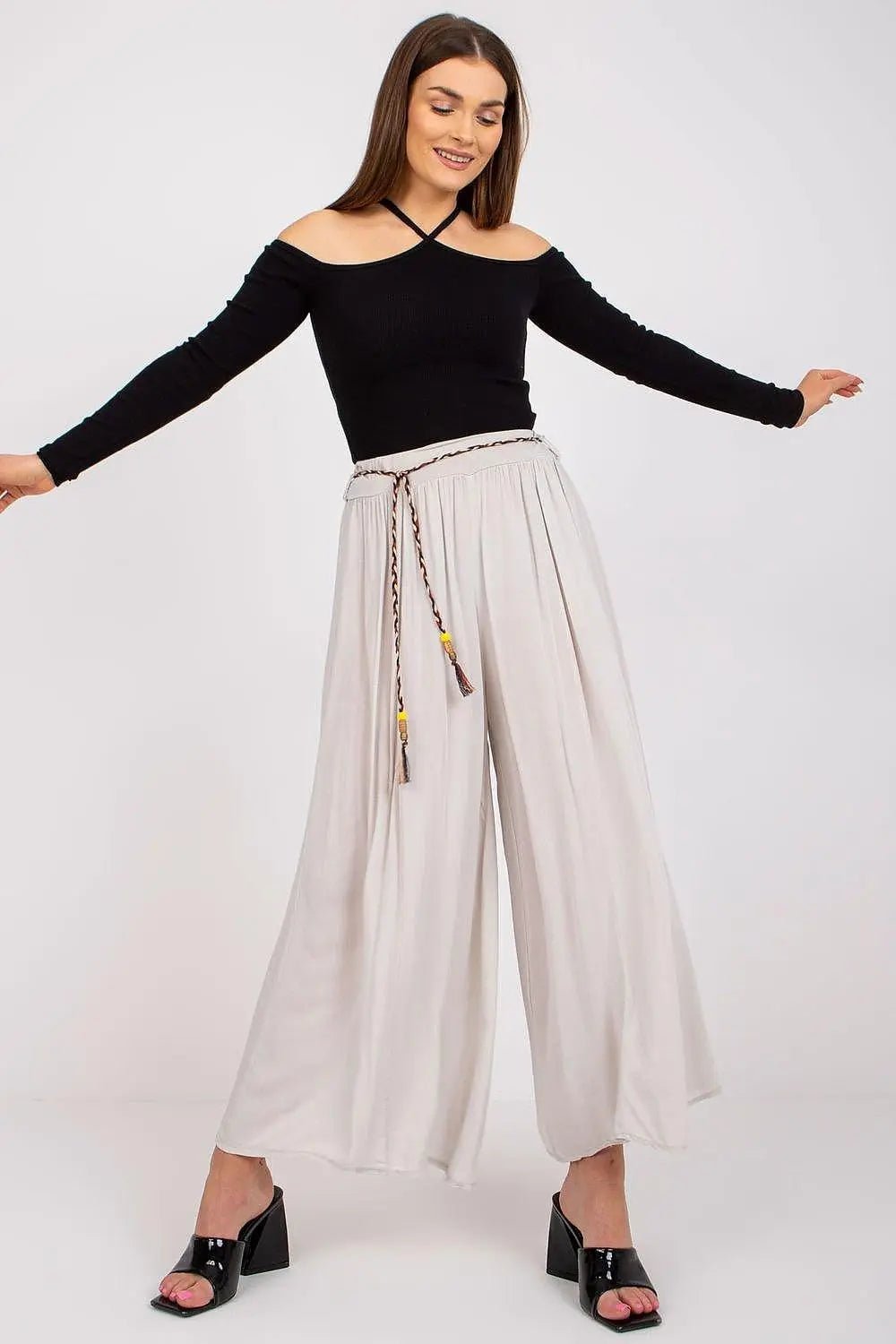 Women trousers model 196768 Och Bella - Honesty Sales