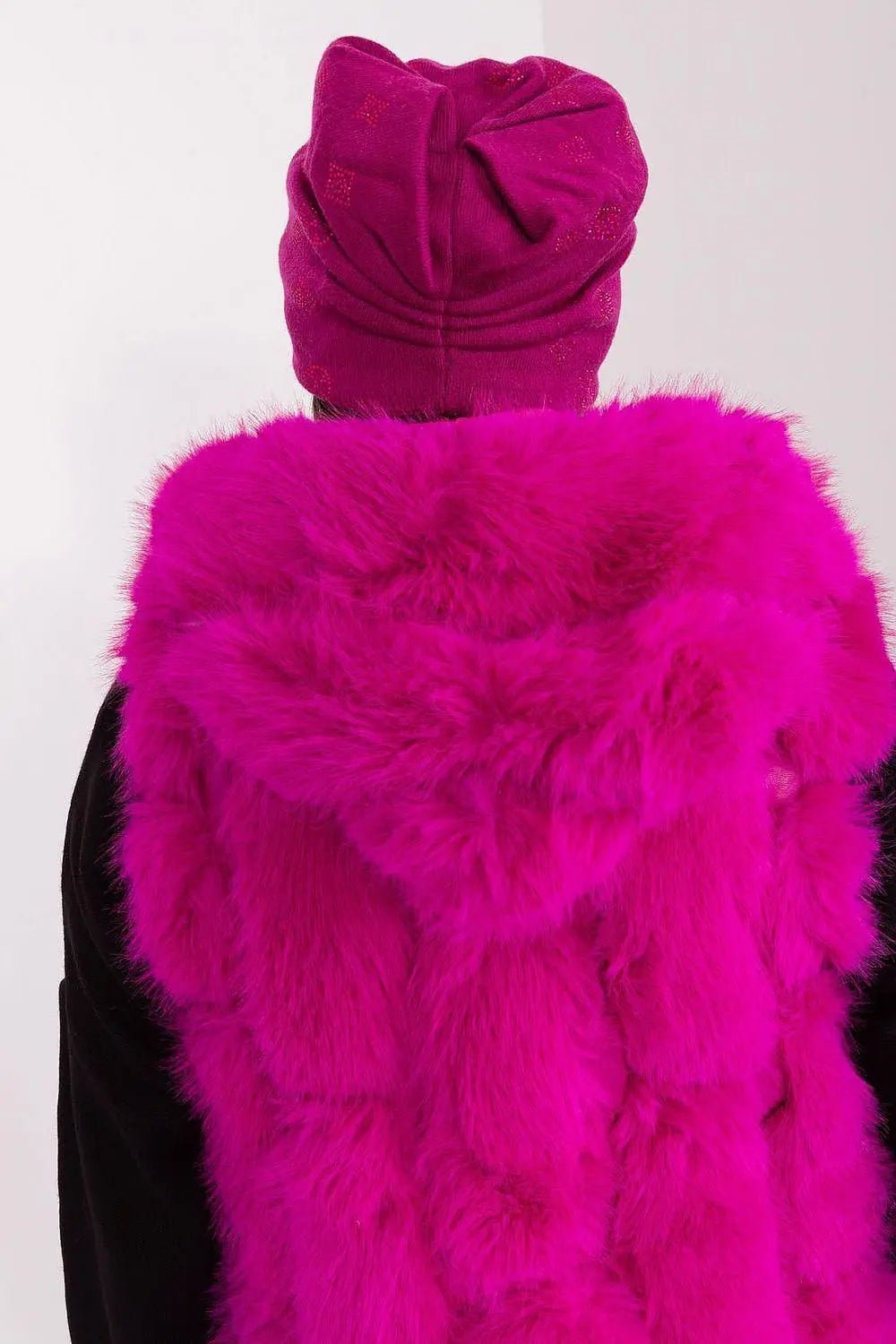 Women's Winter Beanie – Warm Cashmere Blend with Rhinestone Detail - Honesty Sales
