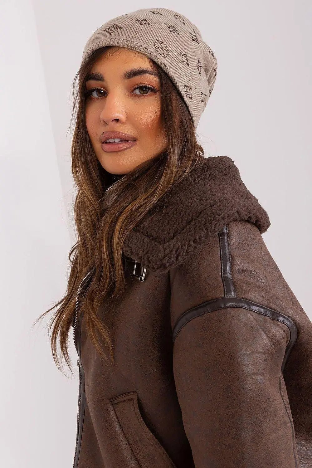 Women's Winter Beanie – Warm Cashmere Blend with Rhinestone Detail - Honesty Sales