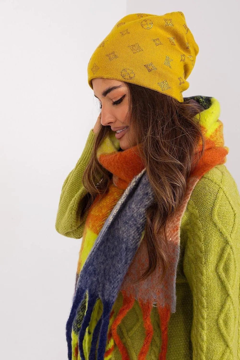 Women's Winter Beanie – Warm Cashmere Blend with Rhinestone Detail - Honesty Sales