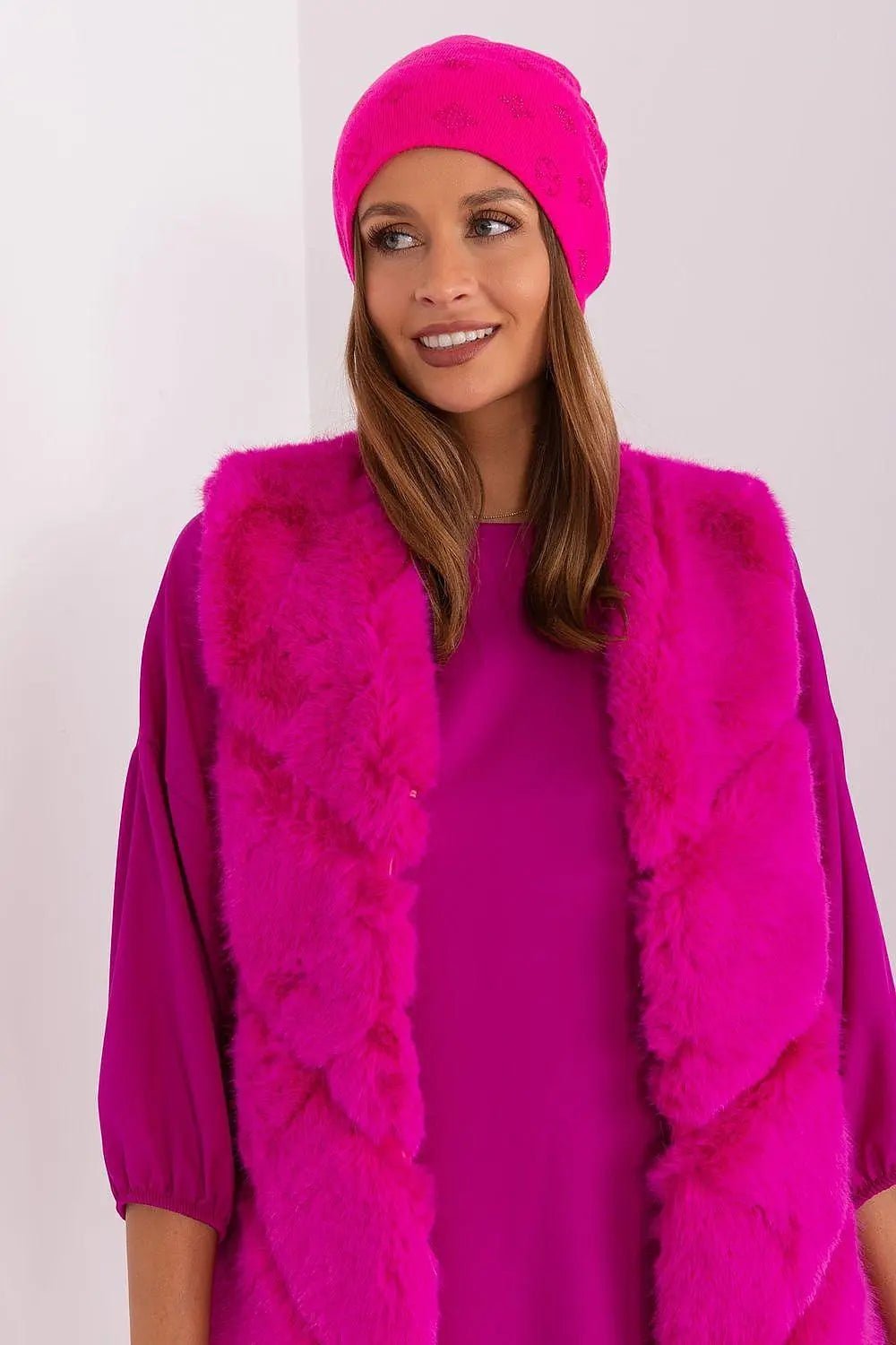 Women's Winter Beanie – Warm Cashmere Blend with Rhinestone Detail - Honesty Sales