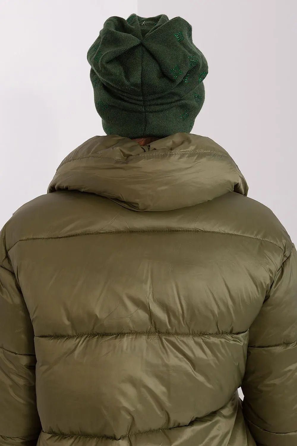 Women's Winter Beanie – Warm Cashmere Blend with Rhinestone Detail - Honesty Sales