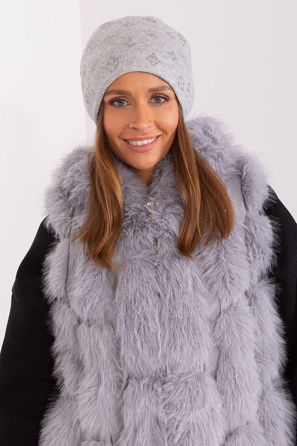 Women's Winter Beanie – Warm Cashmere Blend with Rhinestone Detail - Honesty Sales