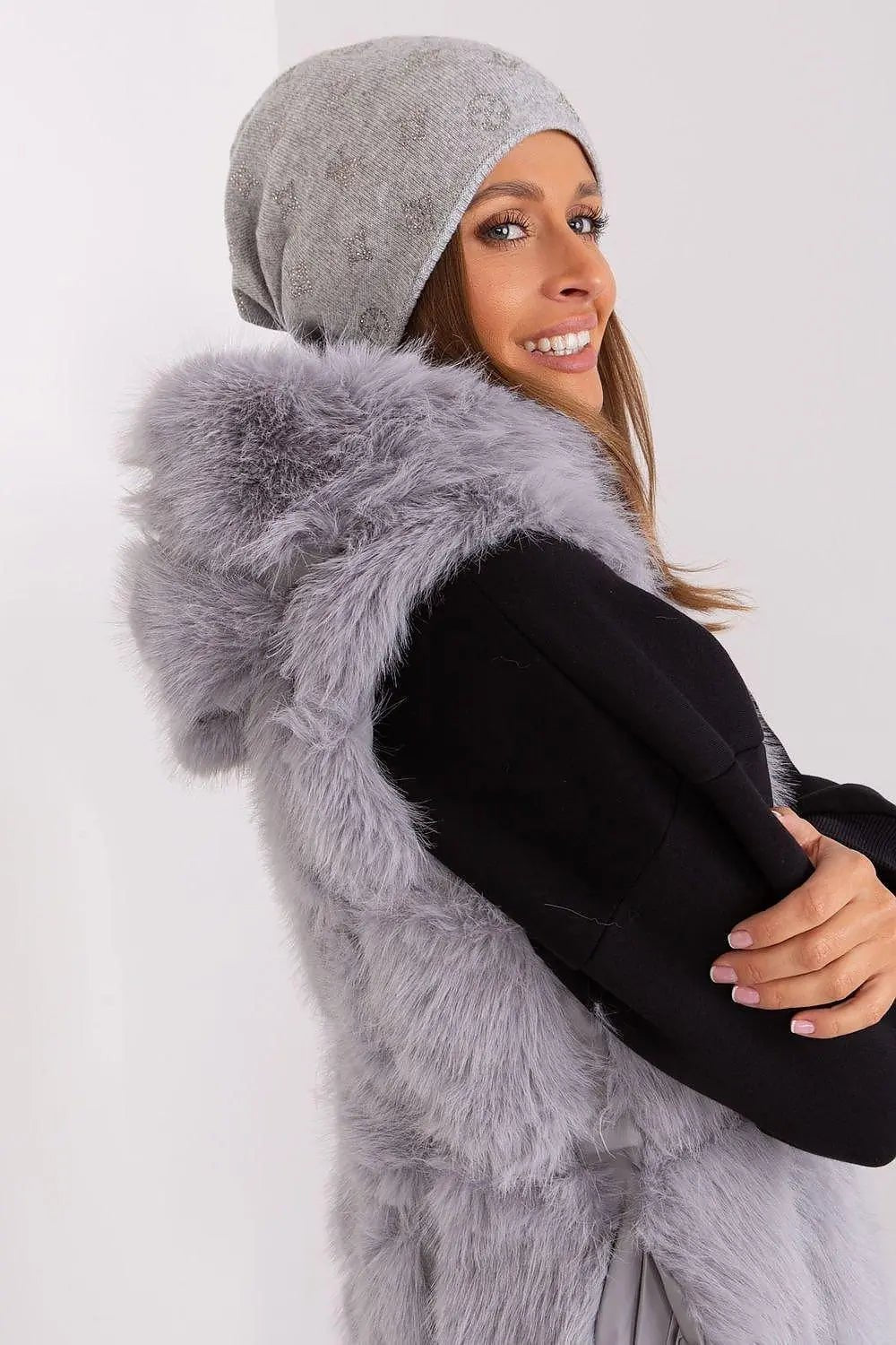 Women's Winter Beanie – Warm Cashmere Blend with Rhinestone Detail - Honesty Sales