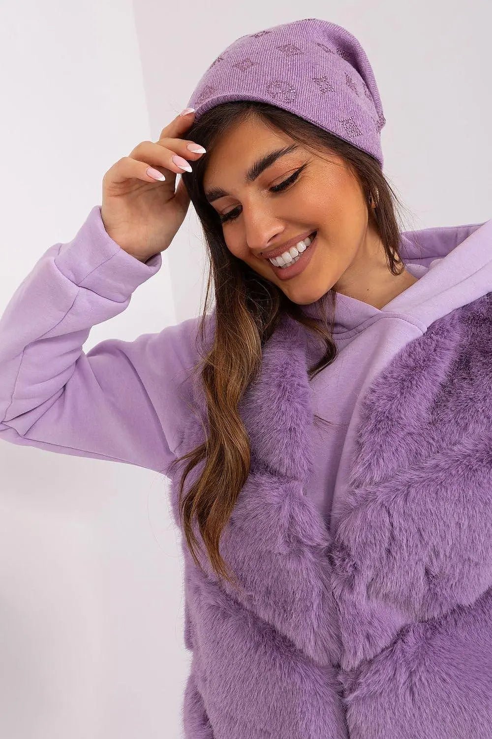 Women's Winter Beanie – Warm Cashmere Blend with Rhinestone Detail - Honesty Sales