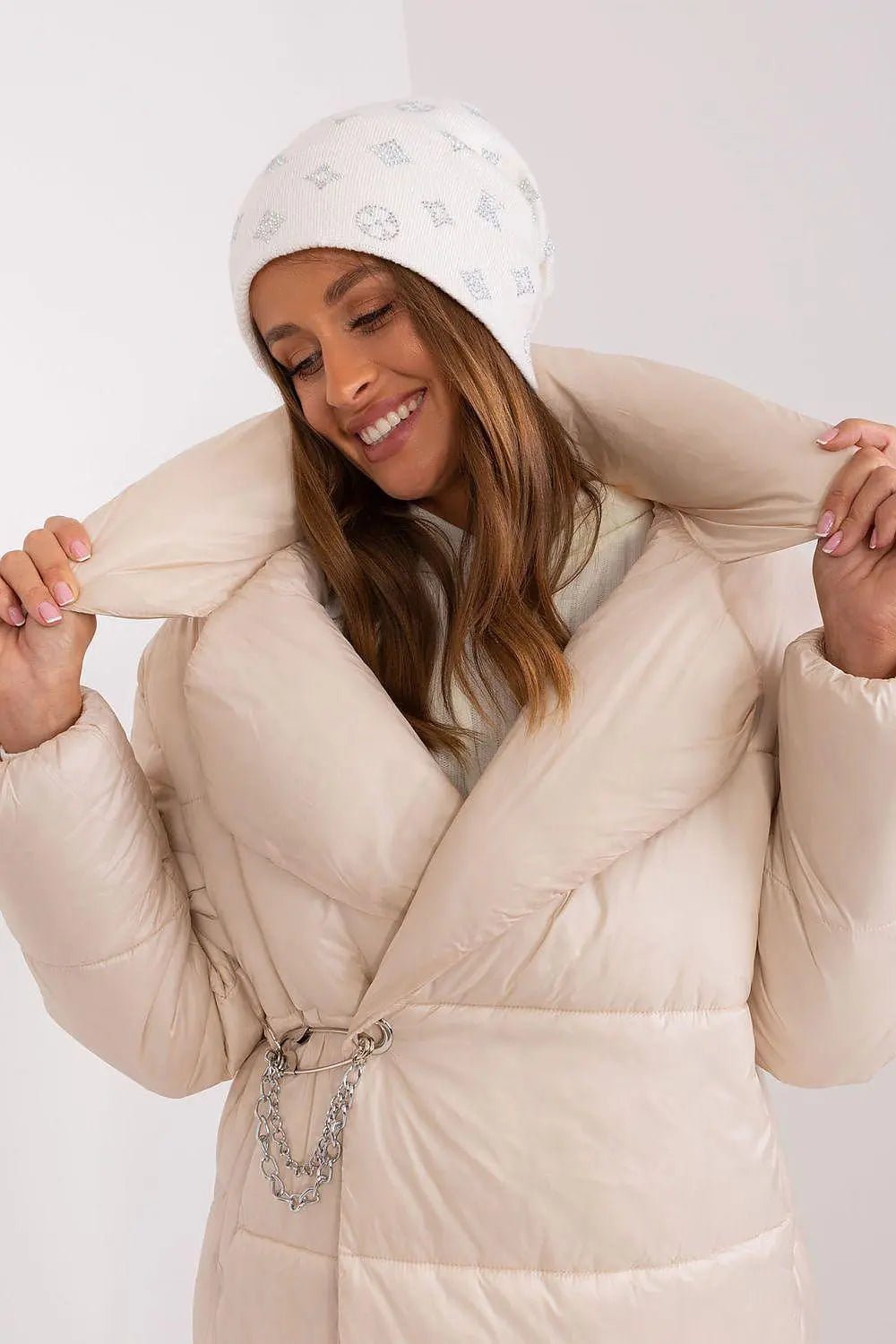 Women's Winter Beanie – Warm Cashmere Blend with Rhinestone Detail - Honesty Sales