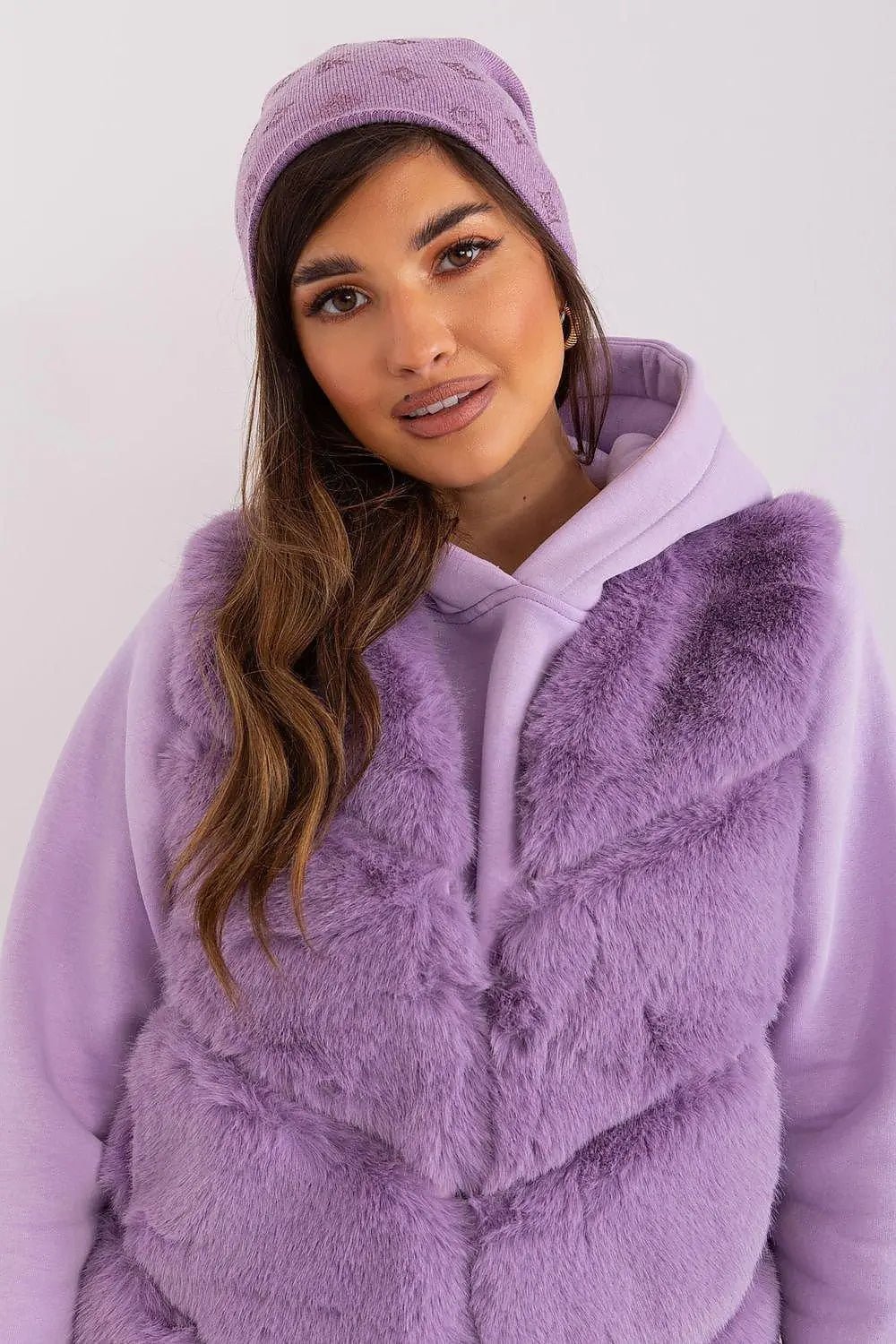 Women's Winter Beanie – Warm Cashmere Blend with Rhinestone Detail - Honesty Sales